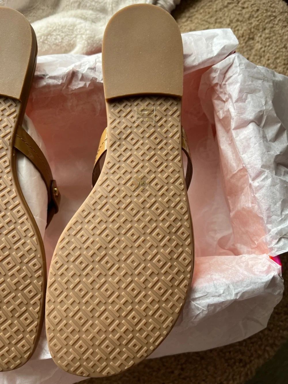 Tory Burch Miller Patent Sandals in Sand NIB - Picture 6 of 13